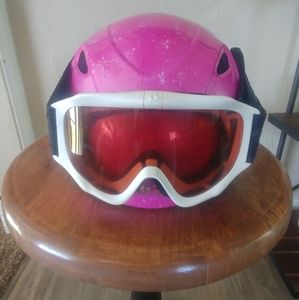 Giro snowboarding helmet & Scott goggles